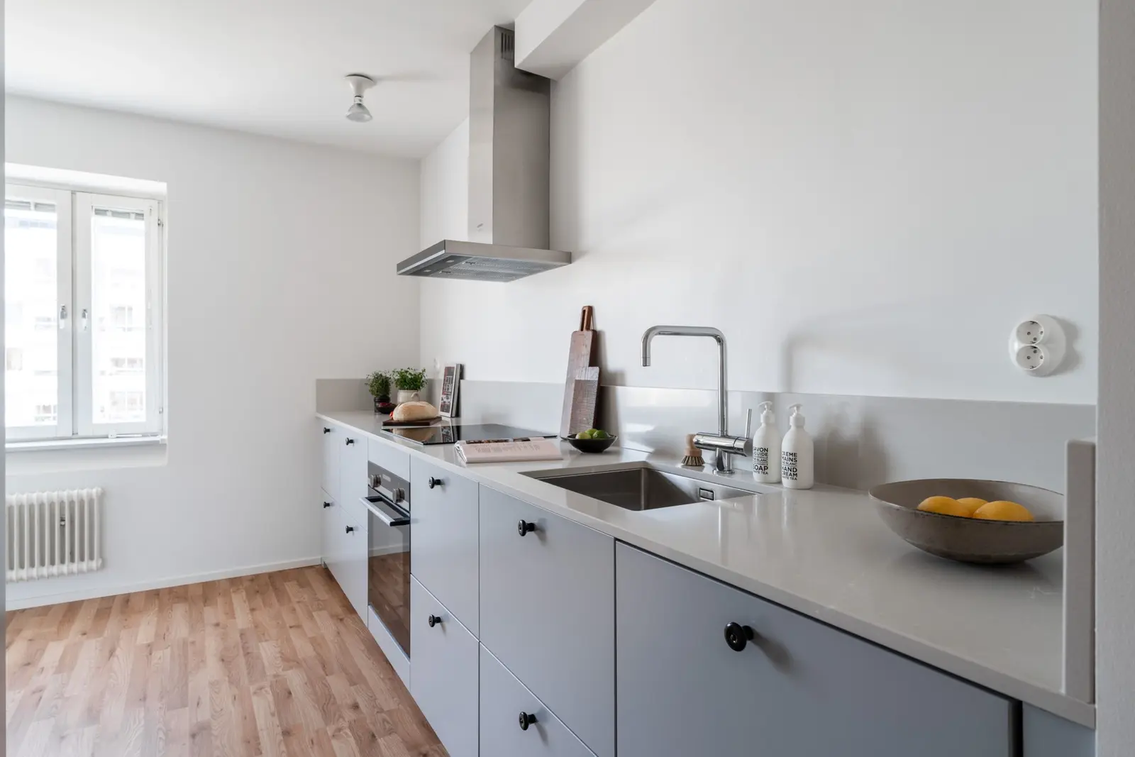 Lägenhet, Enoch thulins väg 30C, Landskrona. Bild 1 av 24