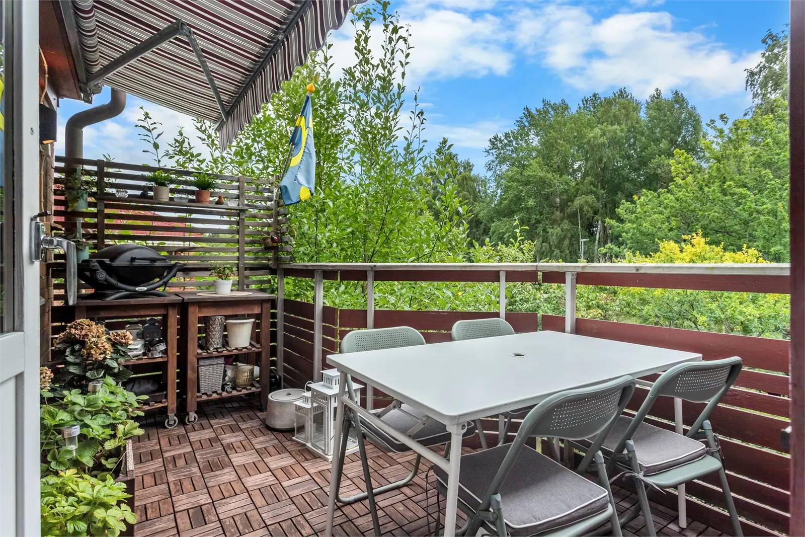Lägenhet, Skäcklingevägen 57. Bild 1 av 5