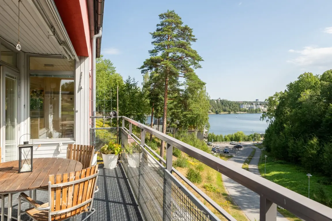 Bild 1 av 20 på Österviksbacken 4