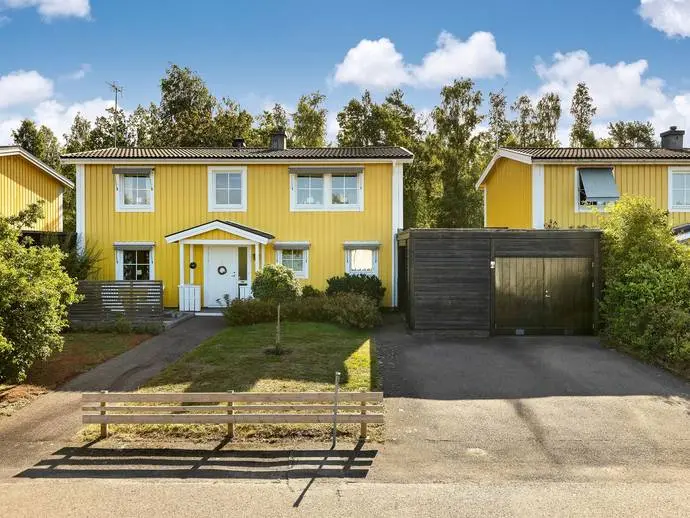 Image 1 of 20 of Slåttervägen 37