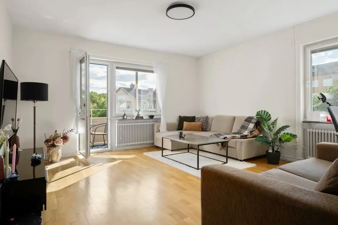 Lägenhet, Åsvägen 12, Södertälje. Bild 1 av 18