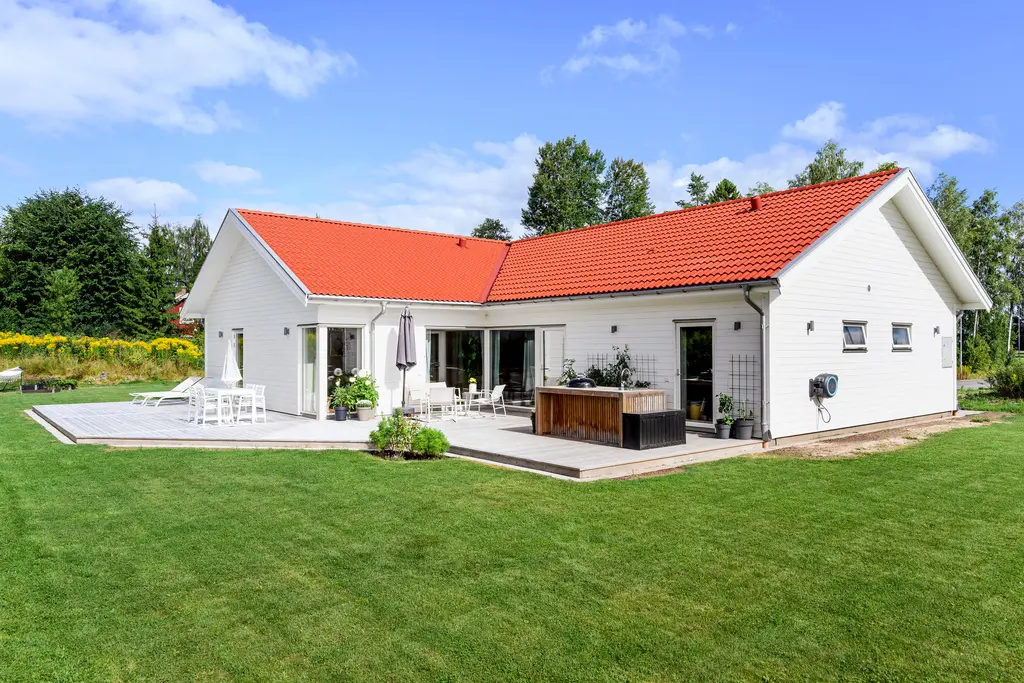 Villa, Nils-Axels väg 6, Borlänge. Bild 1 av 20