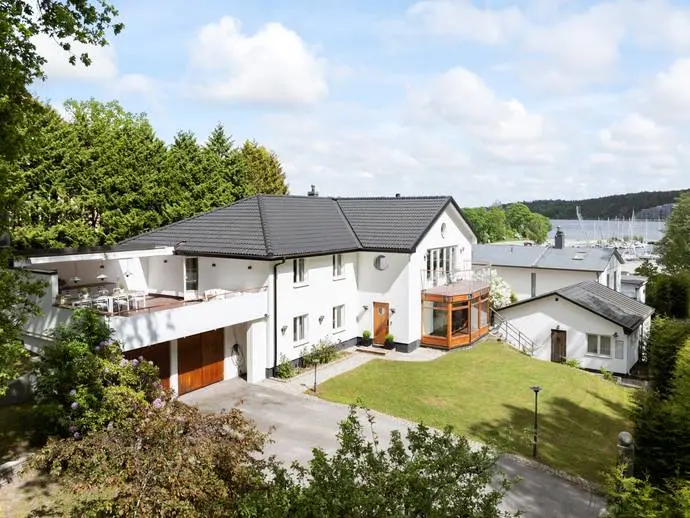 Villa, Saltsjövägen 37B, Lidingö. Bild 1 av 20