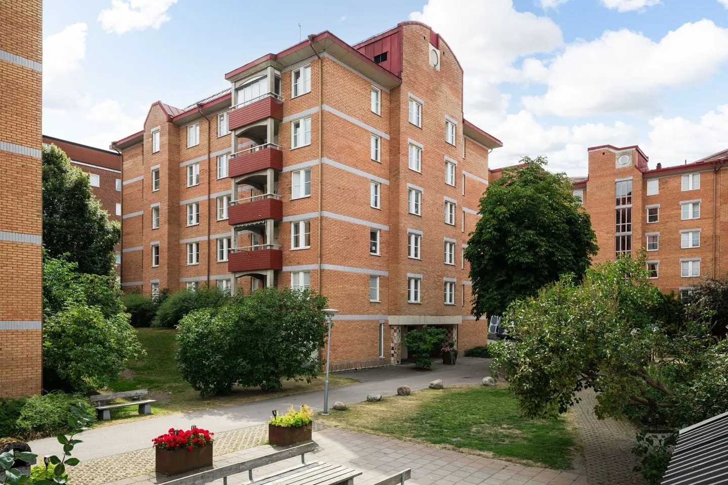 Image 1 of 30 of S:t Persgatan 37