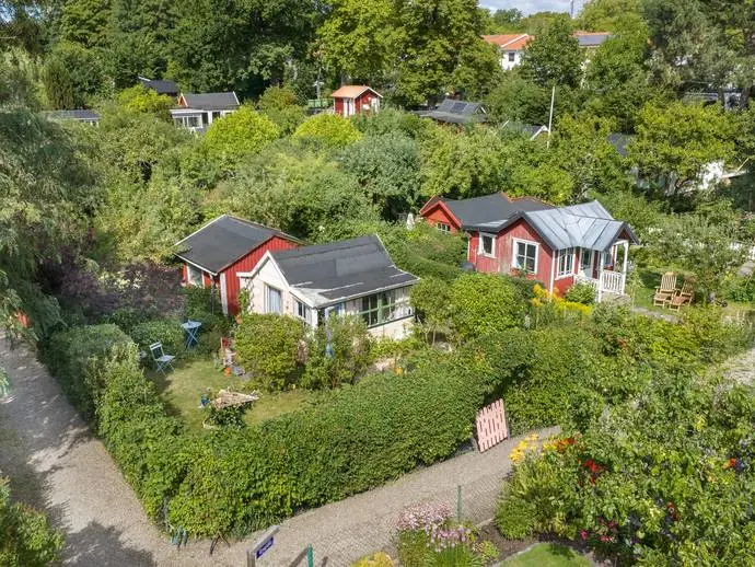 Fritidshus, Karnagången 80 - Koloniföreningen Öster 1. Bild 1 av 20