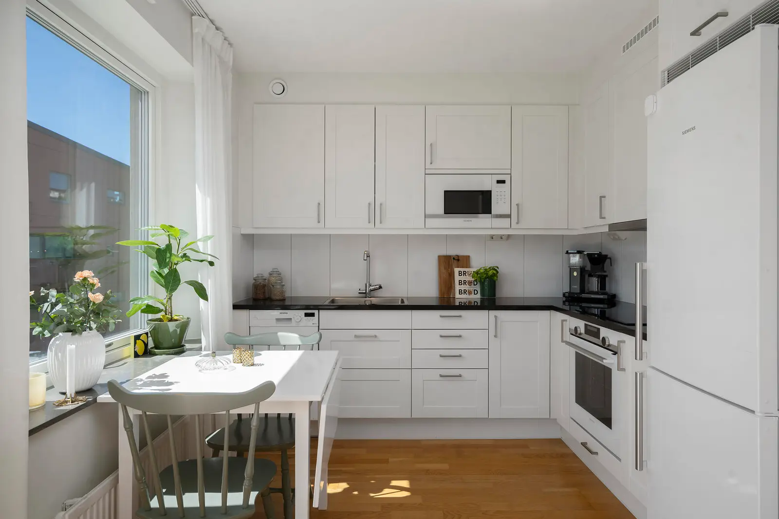 Bild 1 av 32 på Svängrumsgatan 79