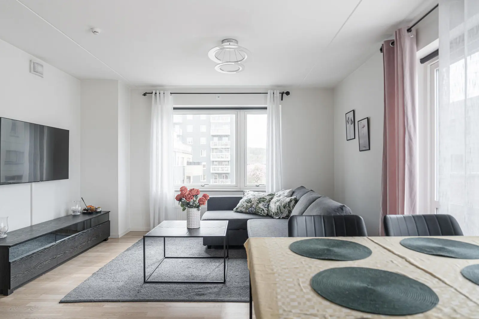 Apartment, Svängrumsgatan 75, Göteborg. Photo 1 of 24