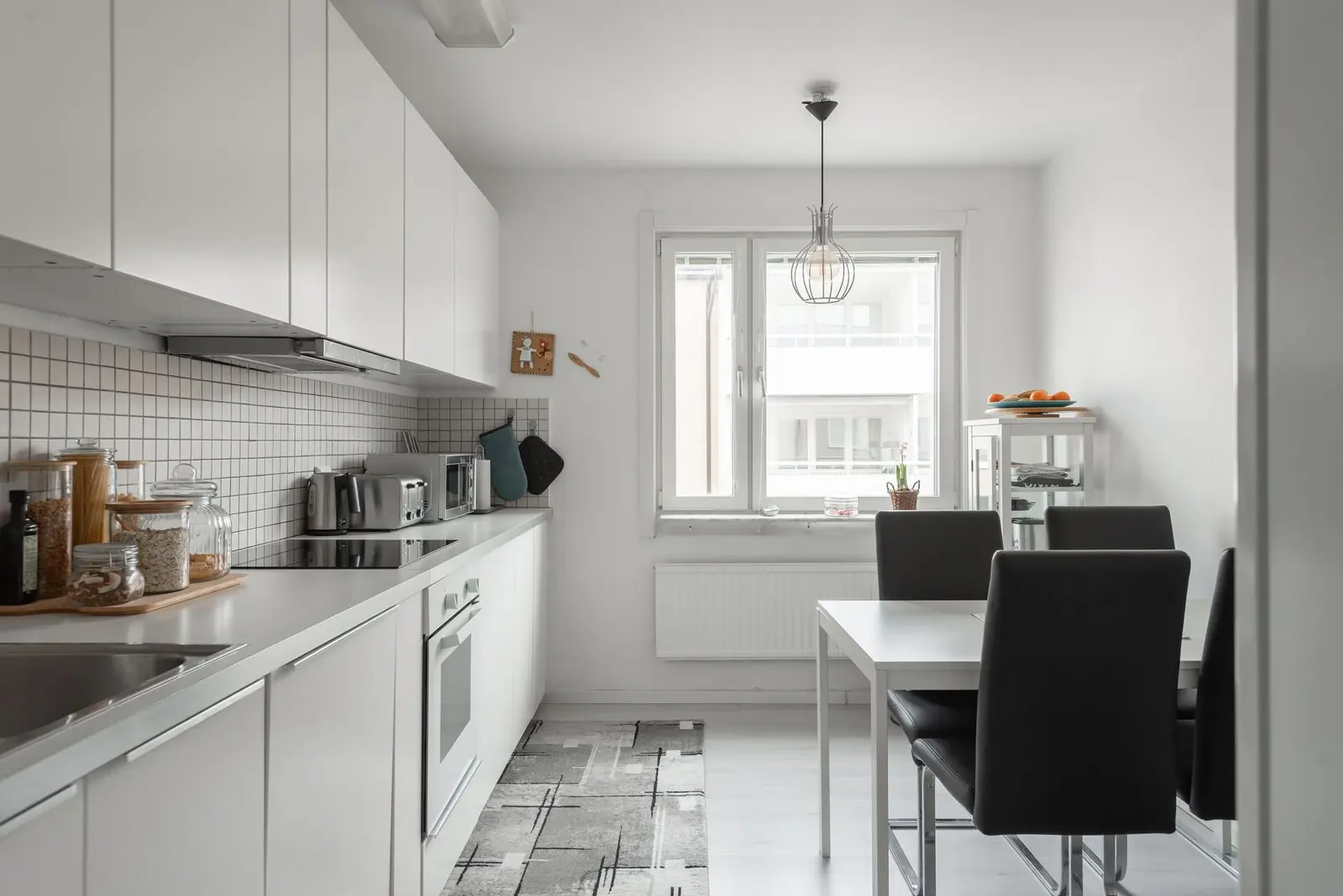 Apartment, Kungsfågelgatan 75, Västerås. Photo 1 of 20