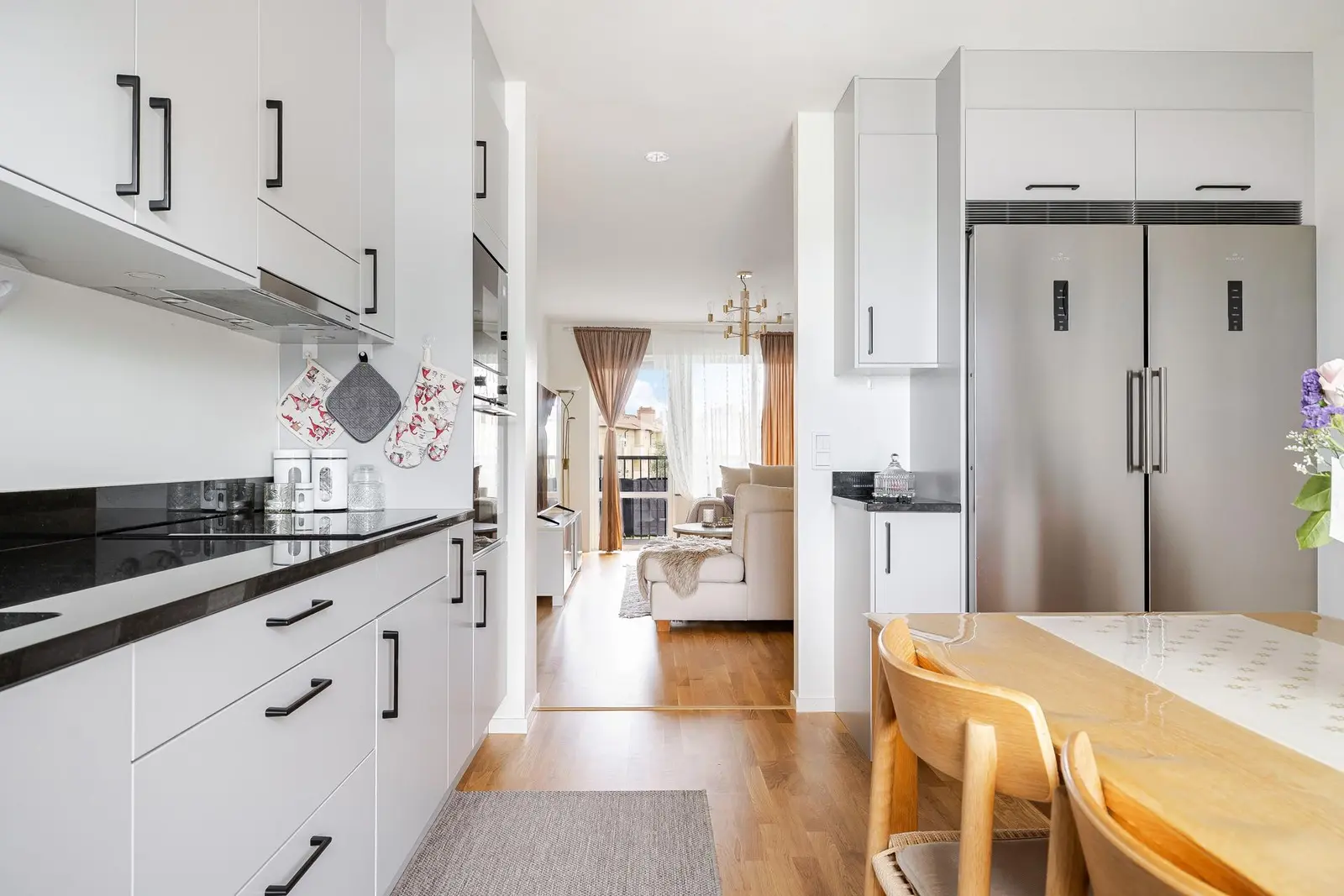 Lägenhet, Blommelundsallén 3, Norrköping. Bild 1 av 21