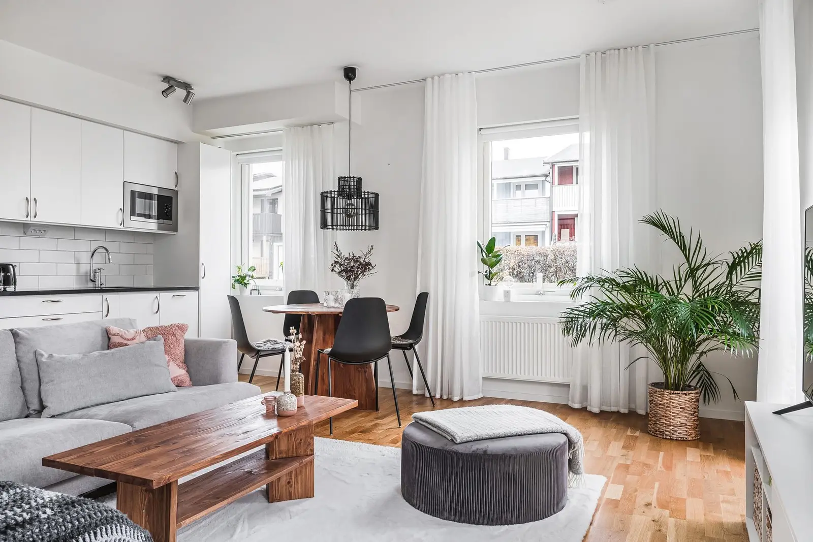 Image 1 of 22 of Arbetaregatan 10