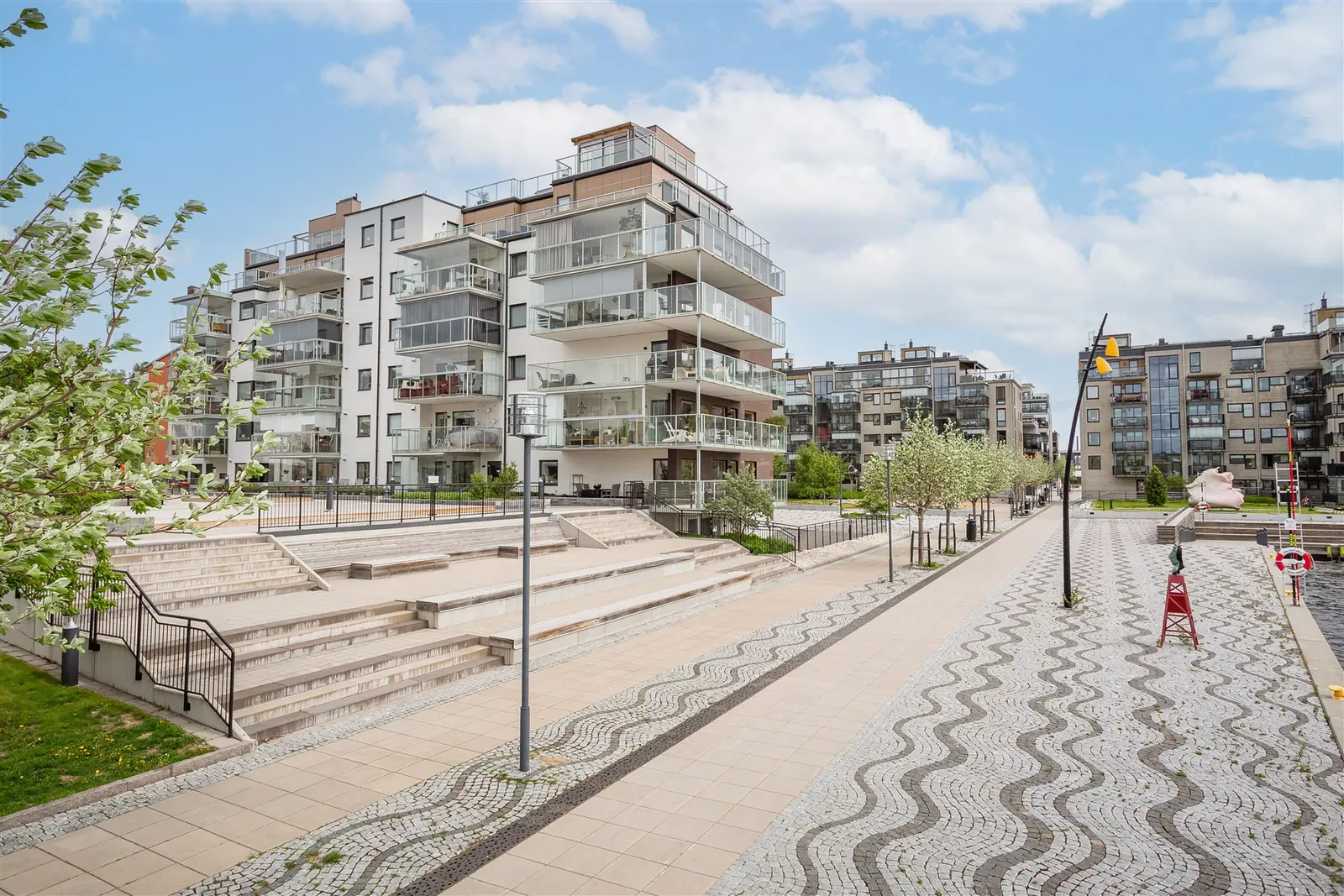 Lägenhet, Ångaregatan 3, Västernorrland. Bild 1 av 40
