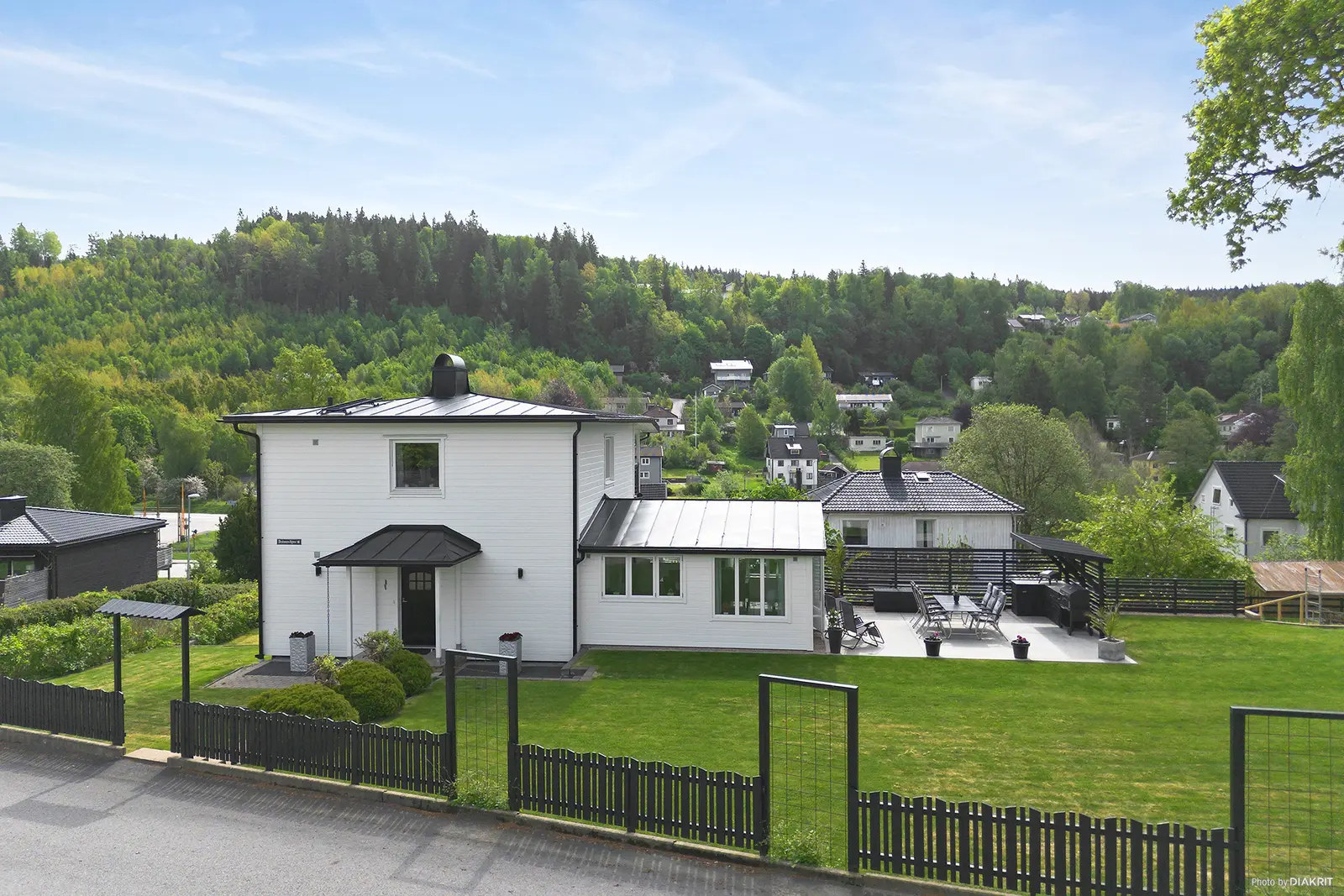 Villa, Distansvägen 16, Västra Götaland. Bild 1 av 34
