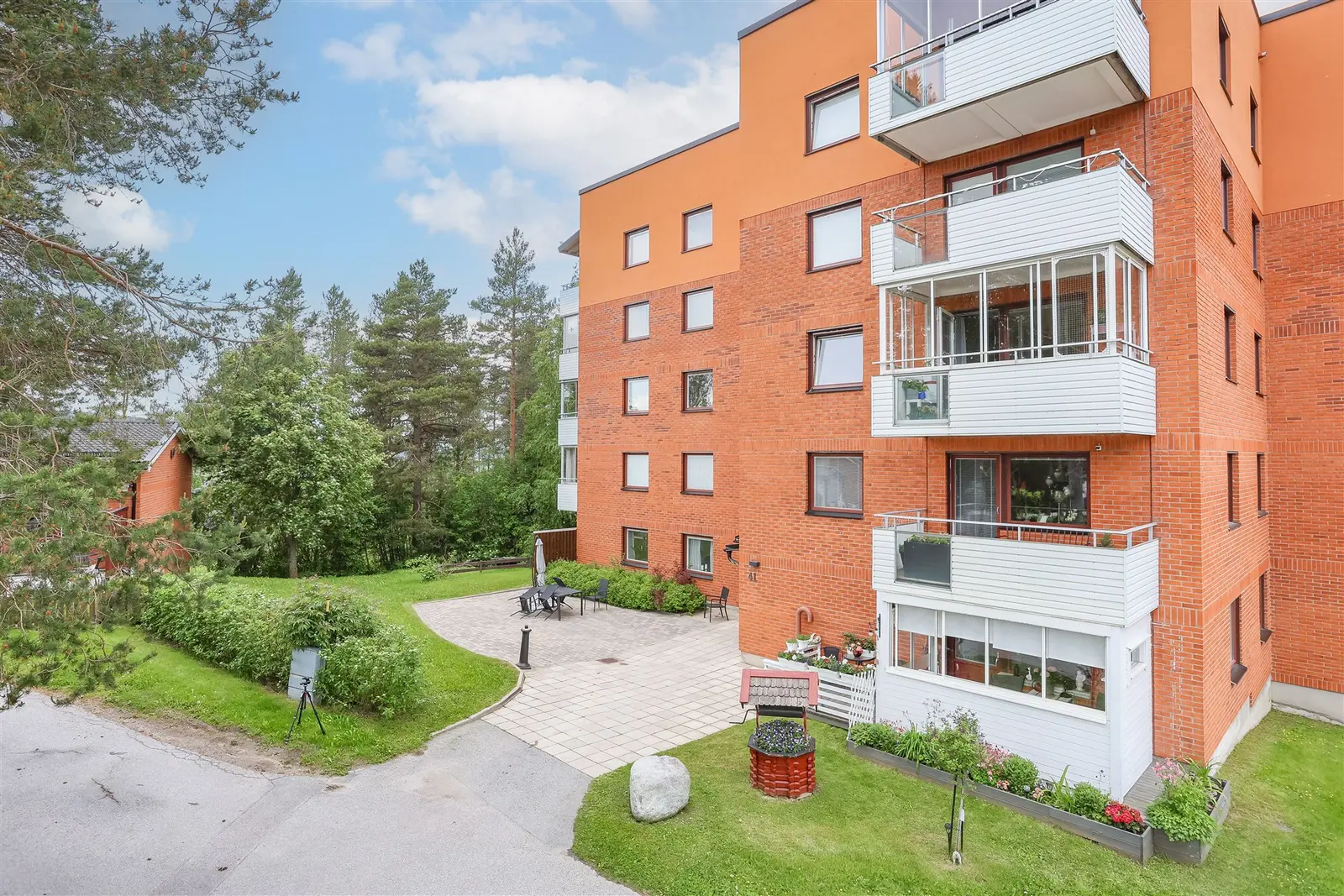 Lägenhet, Falkenbergsvägen 41, Sundsvall. Bild 1 av 16