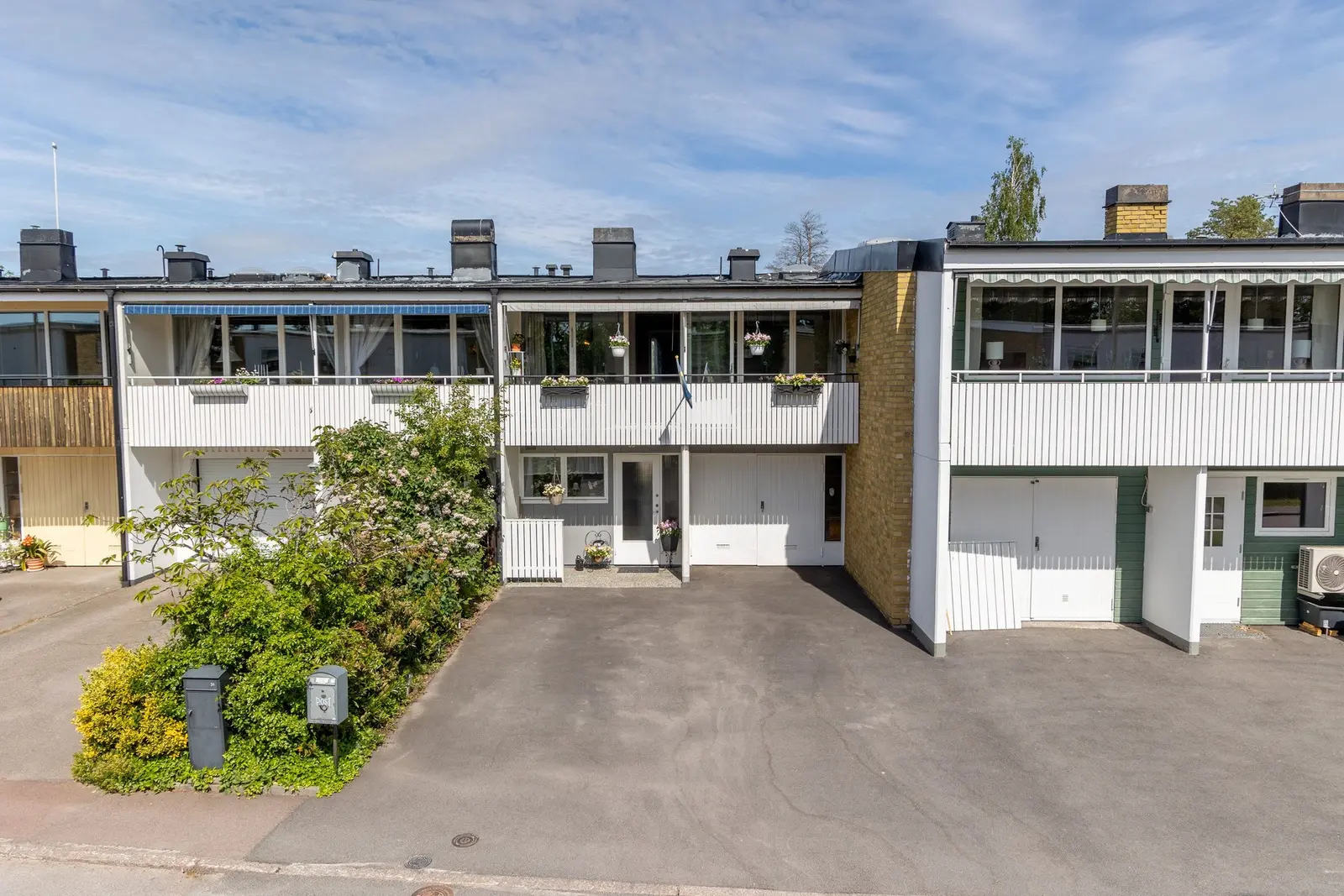 Bild 1 av 20 på Långängsvägen 33