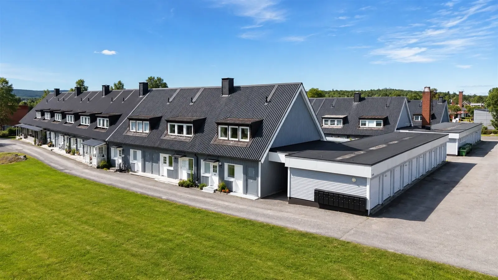 Semi-detached/terraced, Theodor Hellmans väg 38, Härnösand. Photo 1 of 20