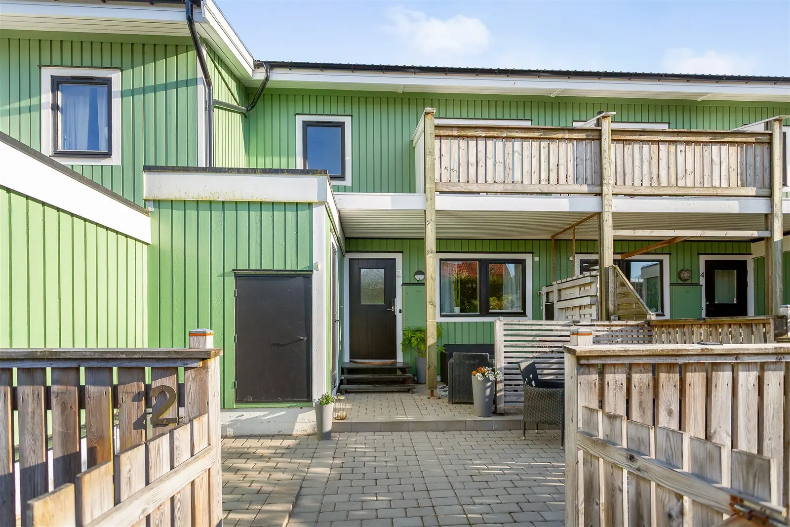 Semi-detached/terraced, Växthusvägen 2, Munka-Ljungby. Photo 1 of 20