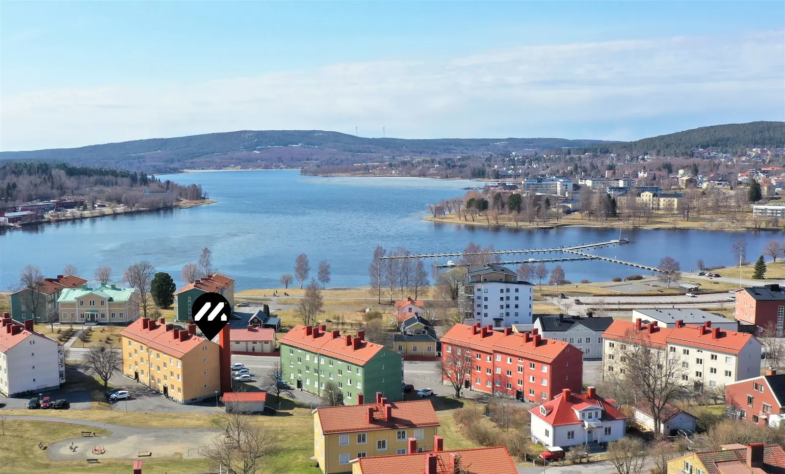 Bild 1 av 20 på Hovsgatan 15 B