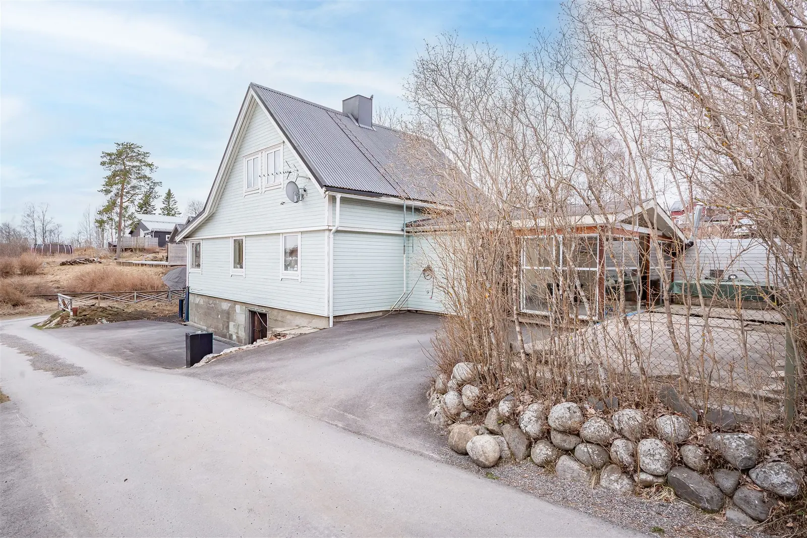 Villa, Bergtoppsgatan 12, Västernorrland. Bild 1 av 20