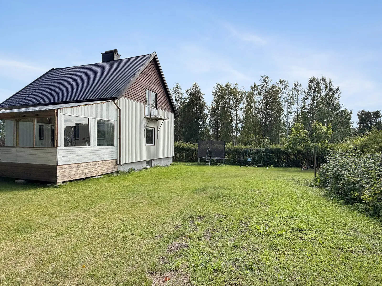 Villa, Höglandsvägen 6, Västernorrland. Bild 1 av 20