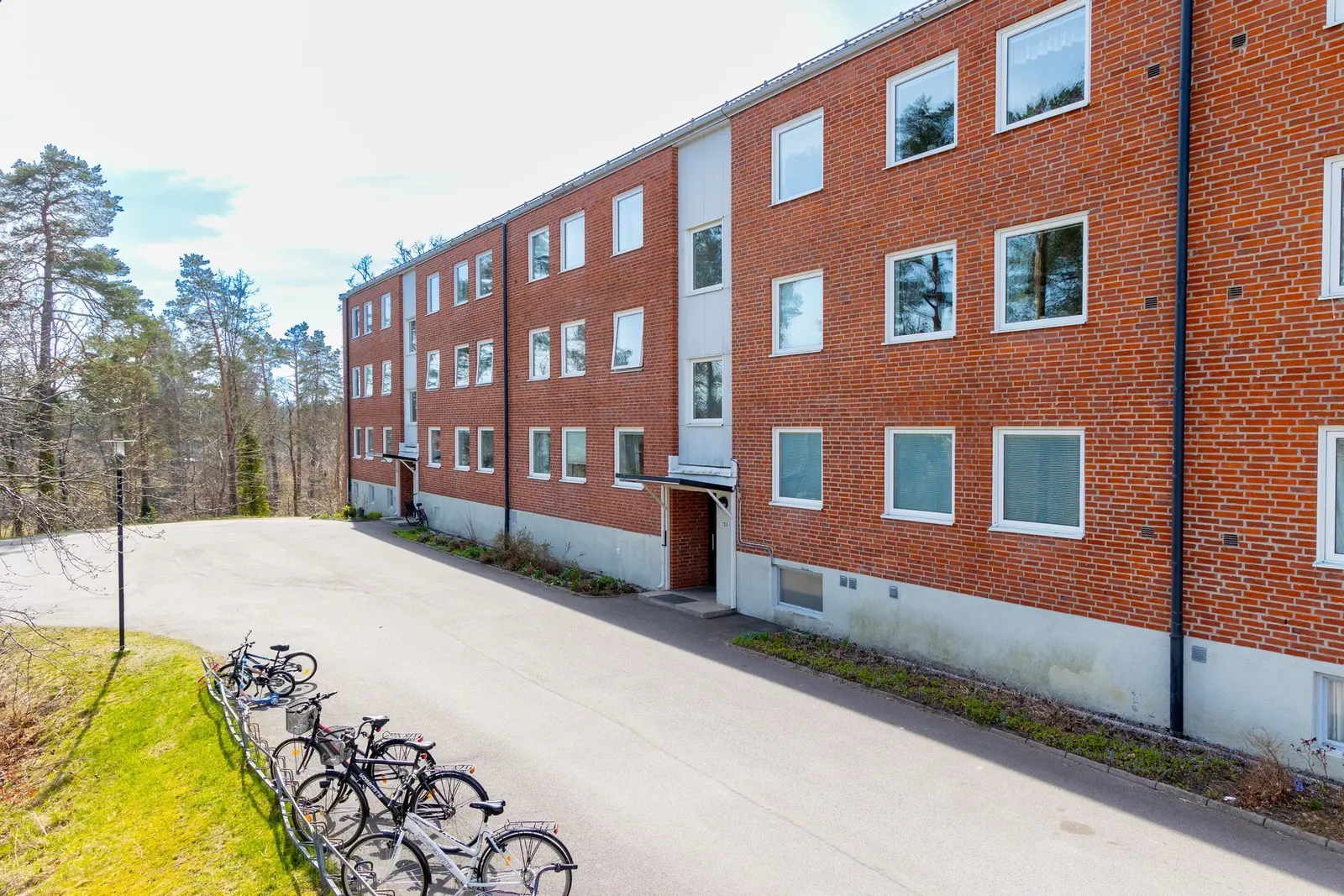 Lägenhet, Furuvägen 12F, Oskarshamn. Bild 1 av 17