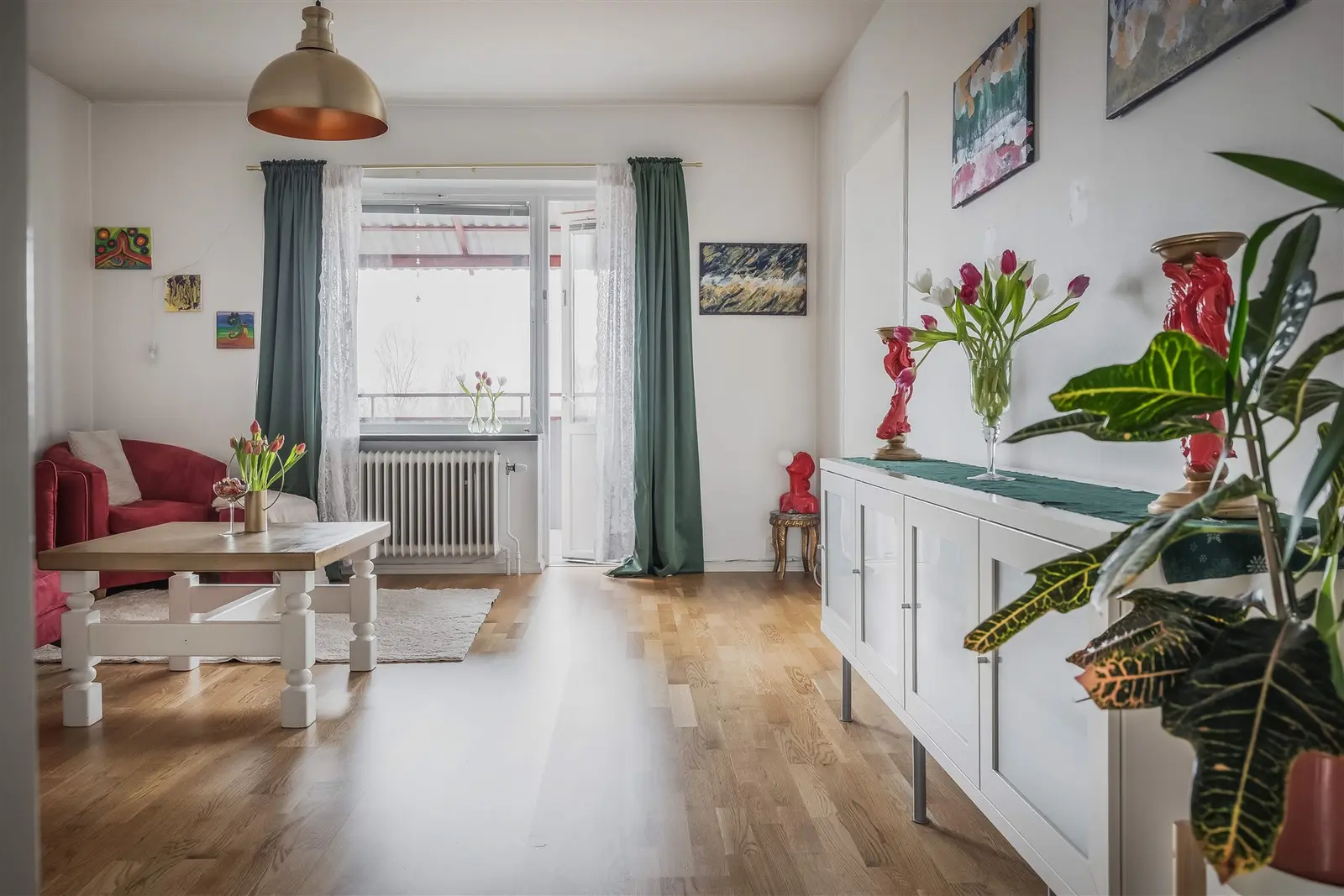 Apartment, Lilla Järnvägsgatan 7, Gävleborg. Photo 1 of 22