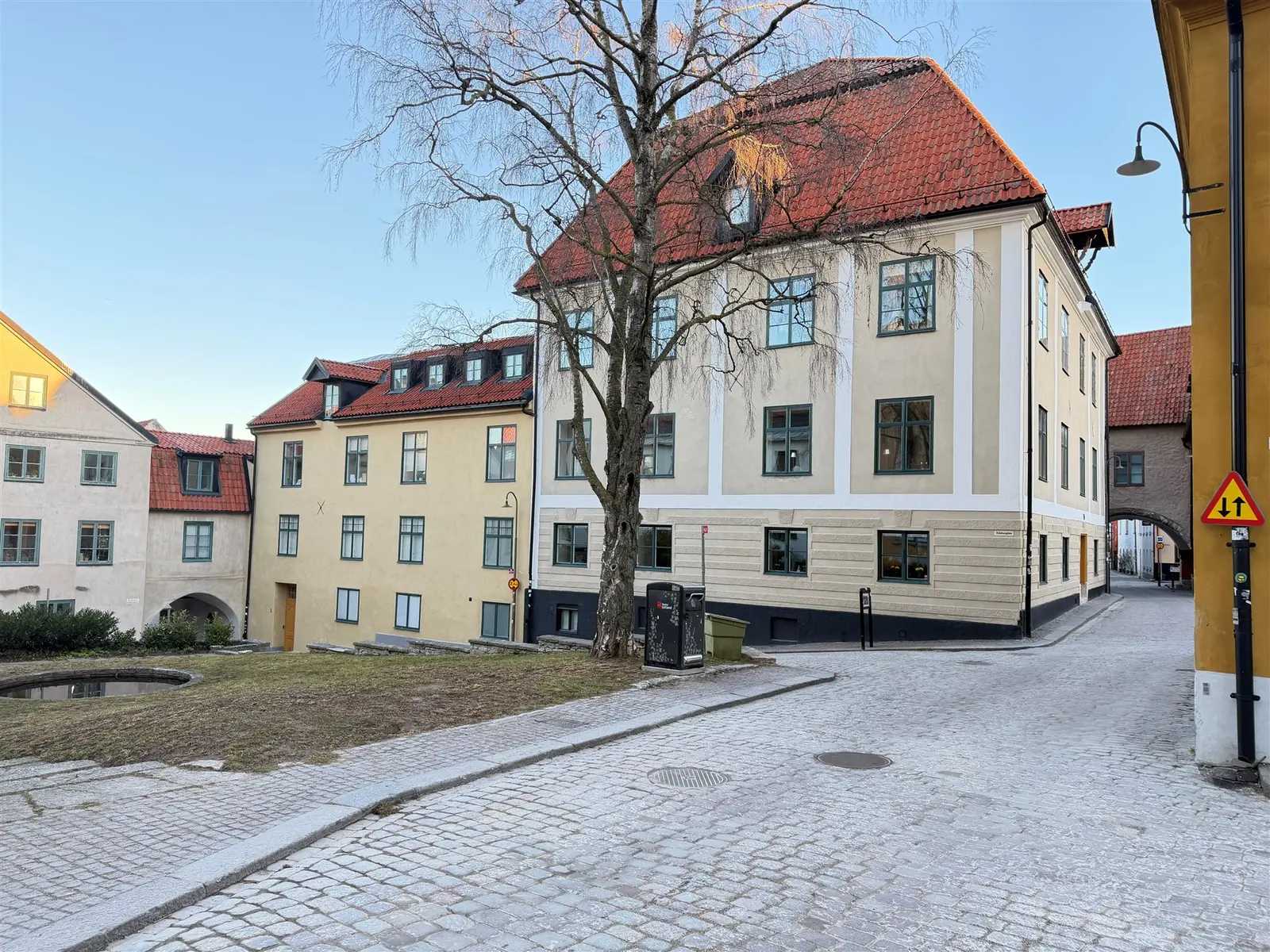 Lägenhet, S:t Hansgatan 25A, Gotland. Bild 1 av 20