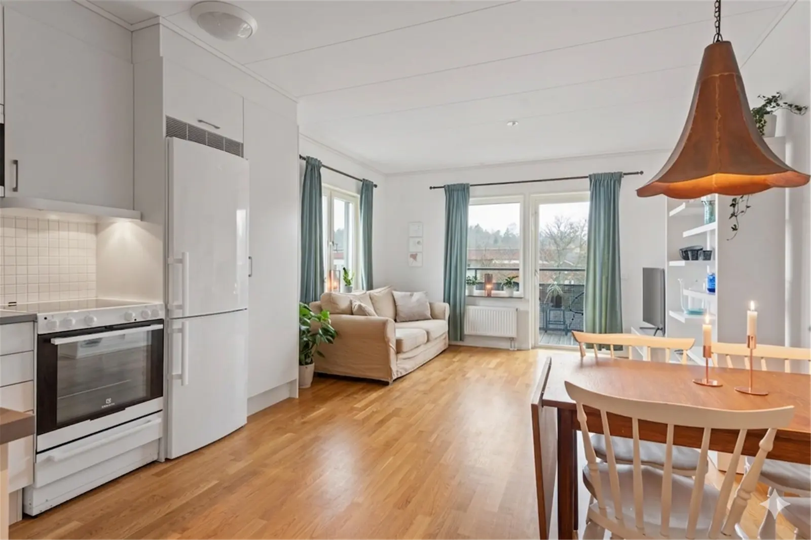 Apartment, Odensalavägen 46, Stockholm. Photo 1 of 23