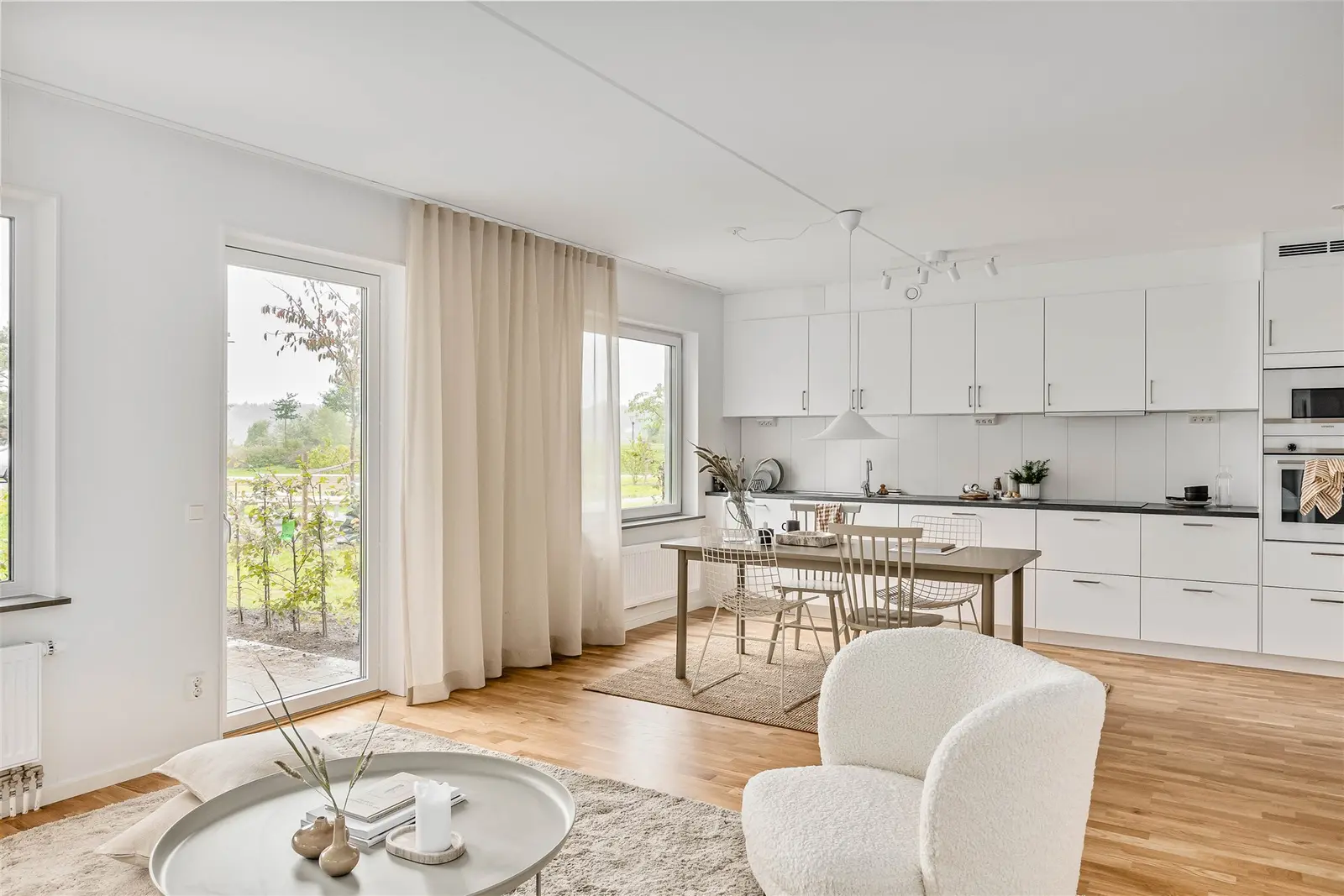 Apartment, Brigadgatan 13, lgh 13-1101, Stockholm. Photo 1 of 20