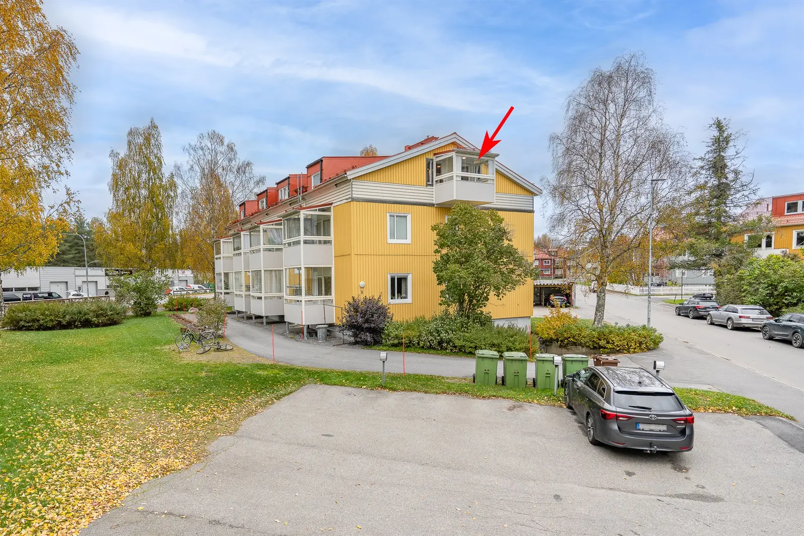 Image 1 of 19 of Utmarksvägen 5a