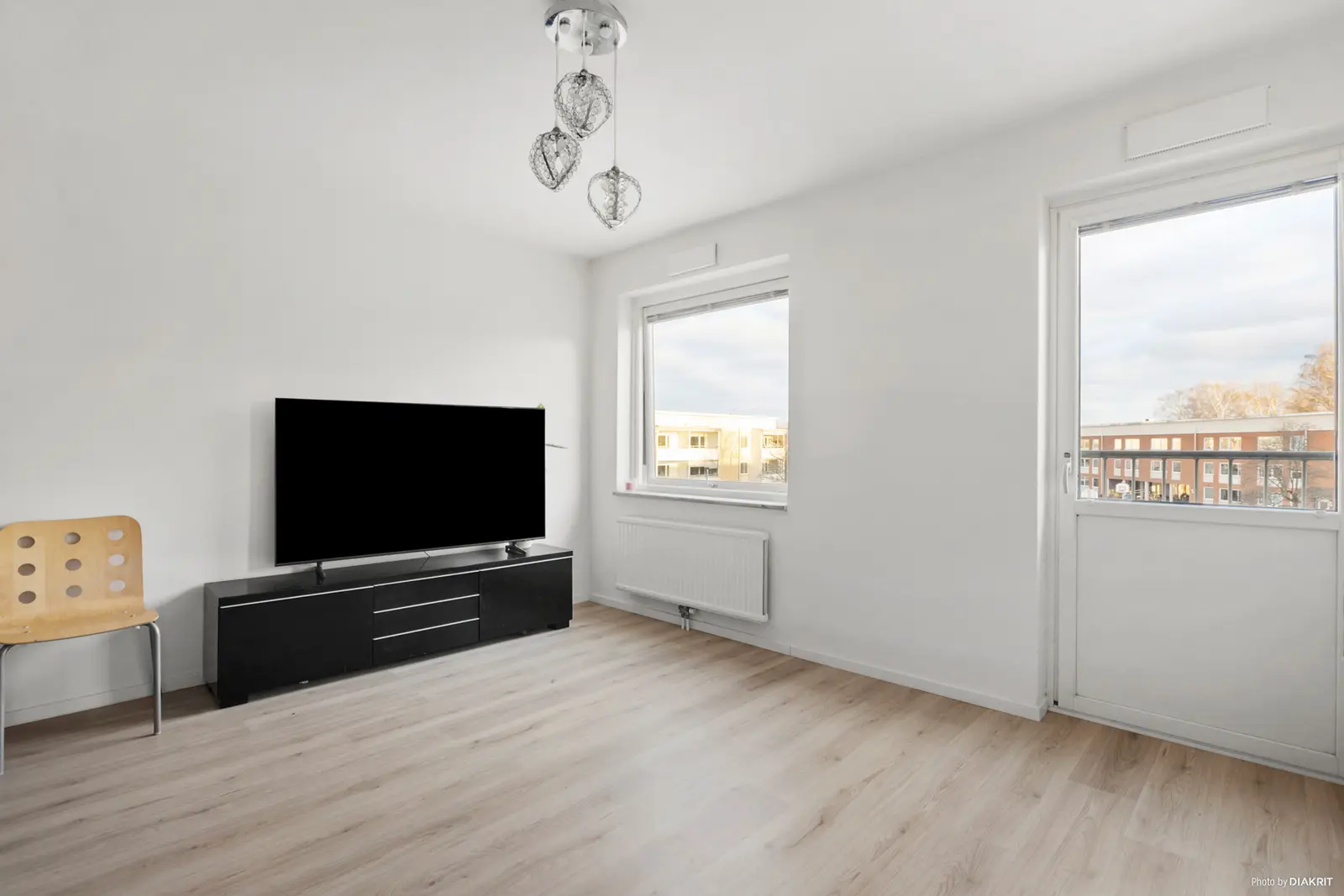 Image 1 of 16 of Irisgatan 36