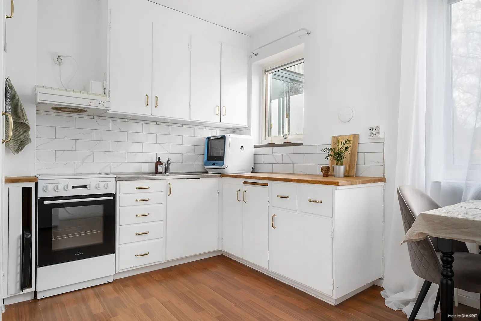 Lägenhet, Norra Sjöbogatan 11, Västra Götaland. Bild 1 av 15