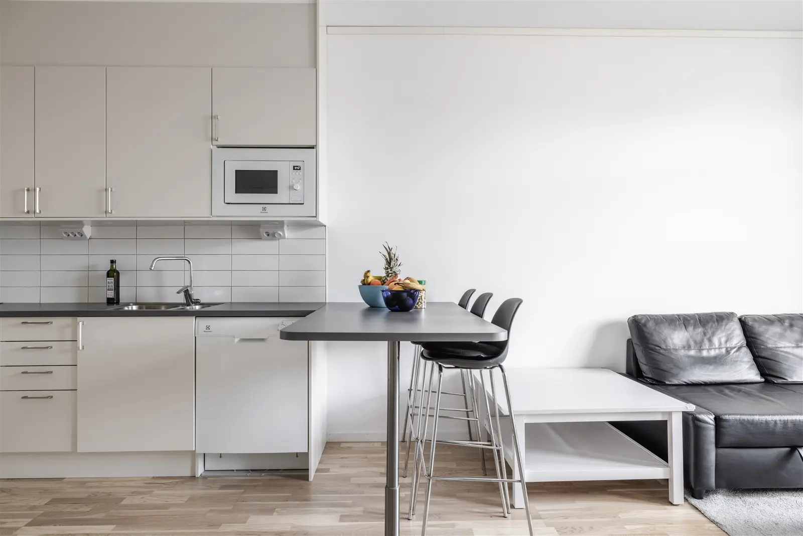 Apartment, Hägerneholmsvägen 7B, Täby. Photo 1 of 20