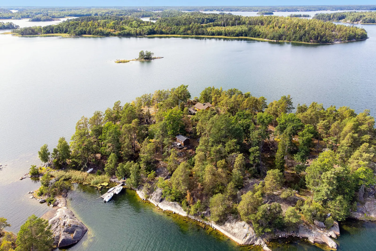 House, Stora Lunsen 1, Ljusterö Skärgård. Photo 1 of 40