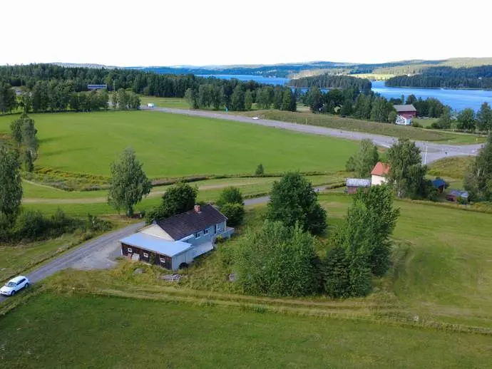 Bild 1 av 20 på Norra By Soläng 1