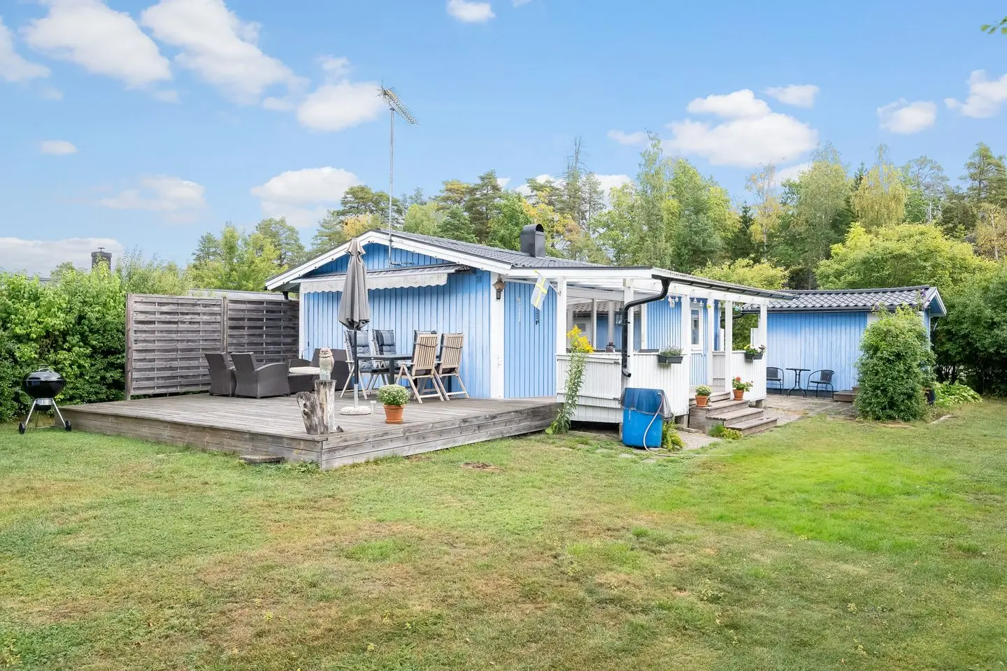 Fritidshus, Liljekonvaljvägen 30, Nynäshamn. Bild 1 av 28