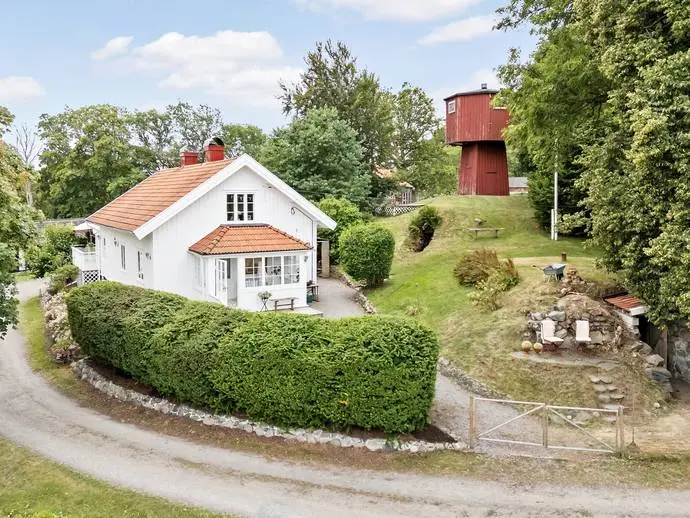 Bild 1 av 20 på Valldavägen 43