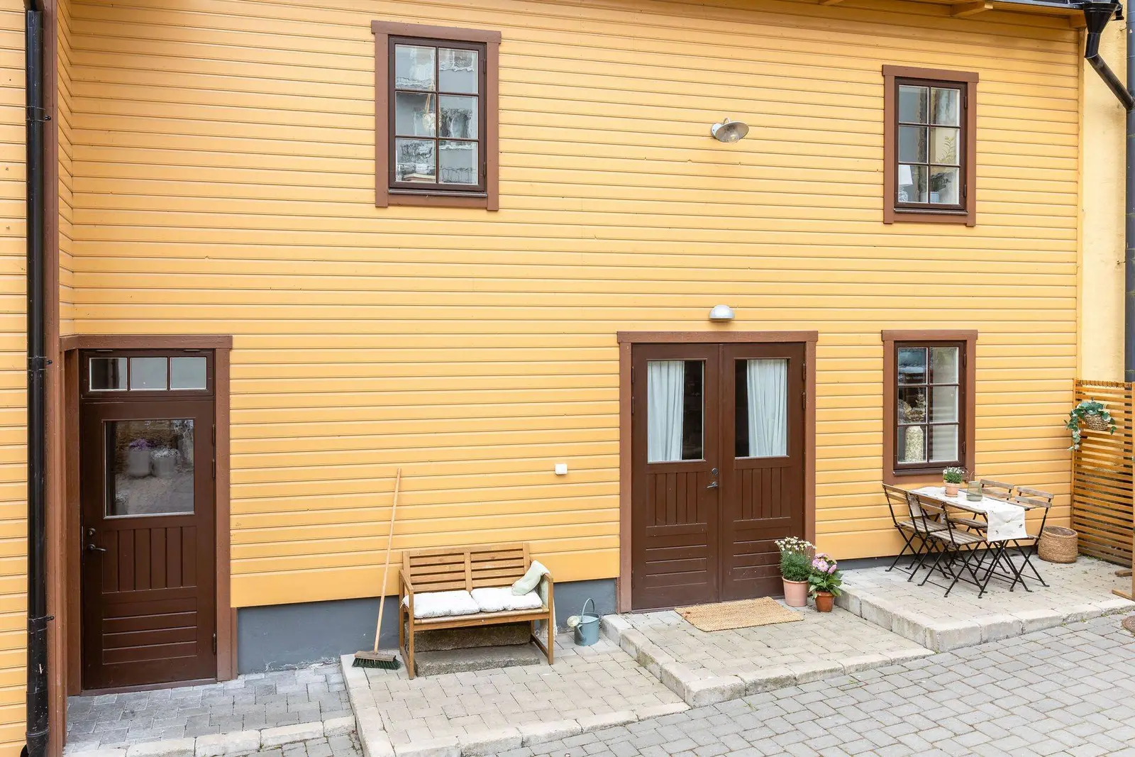 Image 1 of 22 of Sankt Larsgatan 31H