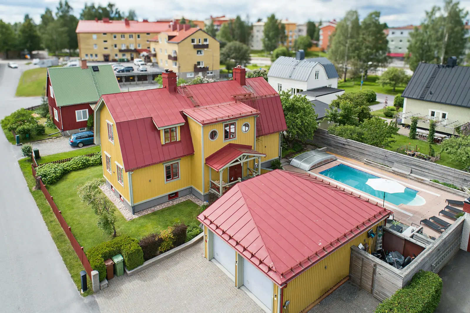 Image 1 of 20 of Ågatan 10