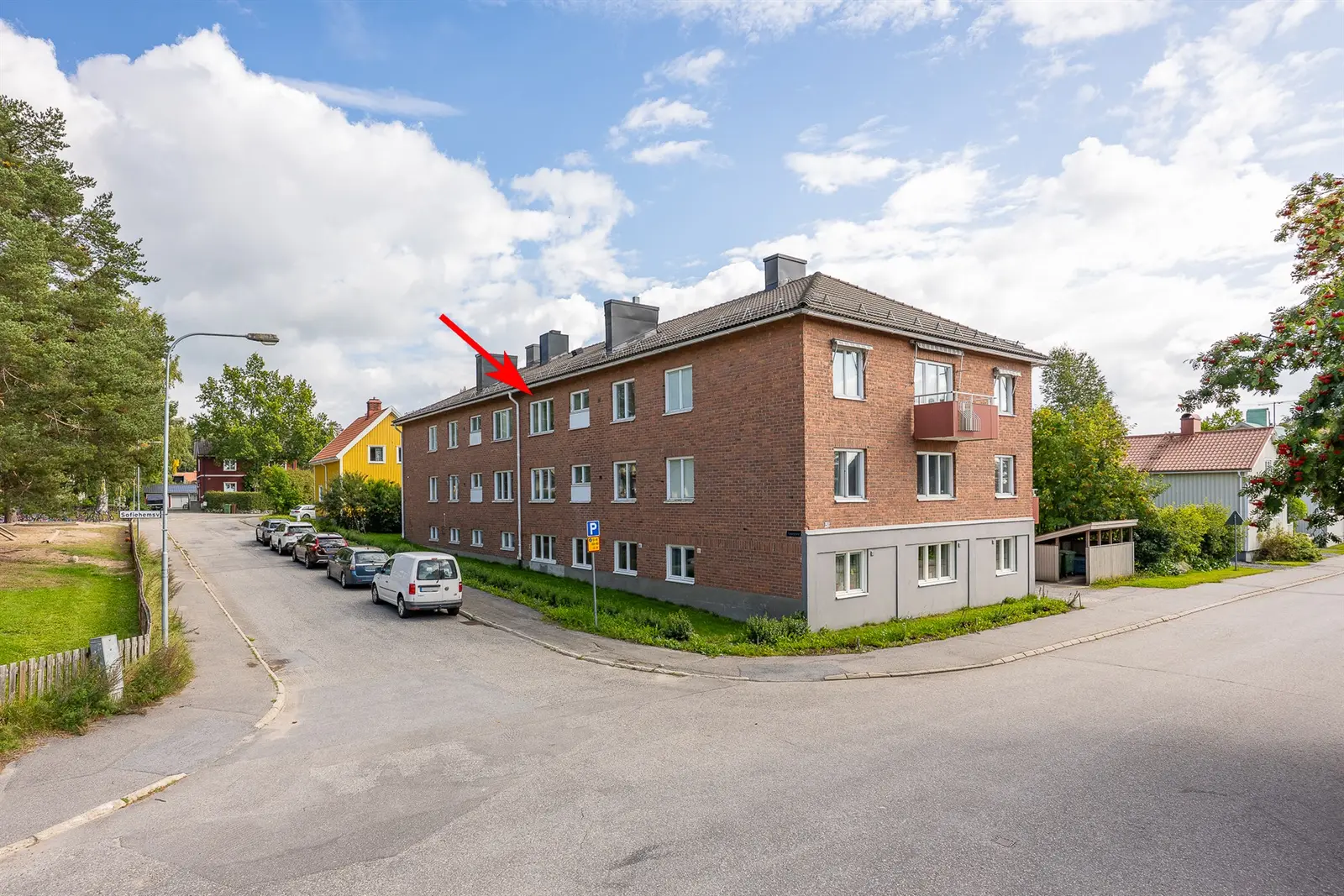 Image 1 of 15 of Sofiehemsvägen 45