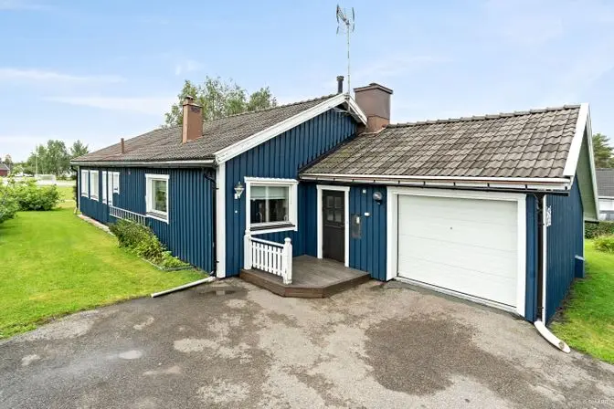 House, Skiljevägen 6, Kalix. Photo 1 of 25