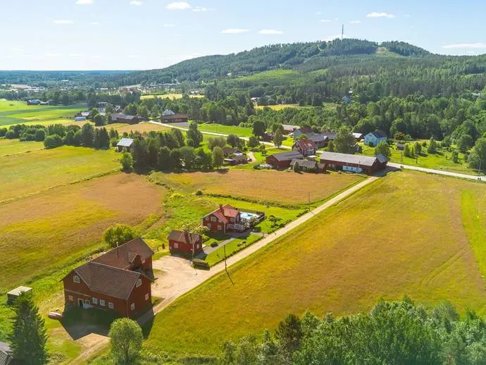 Gård, Kungsbergsvägen 78. Bild 1 av 20