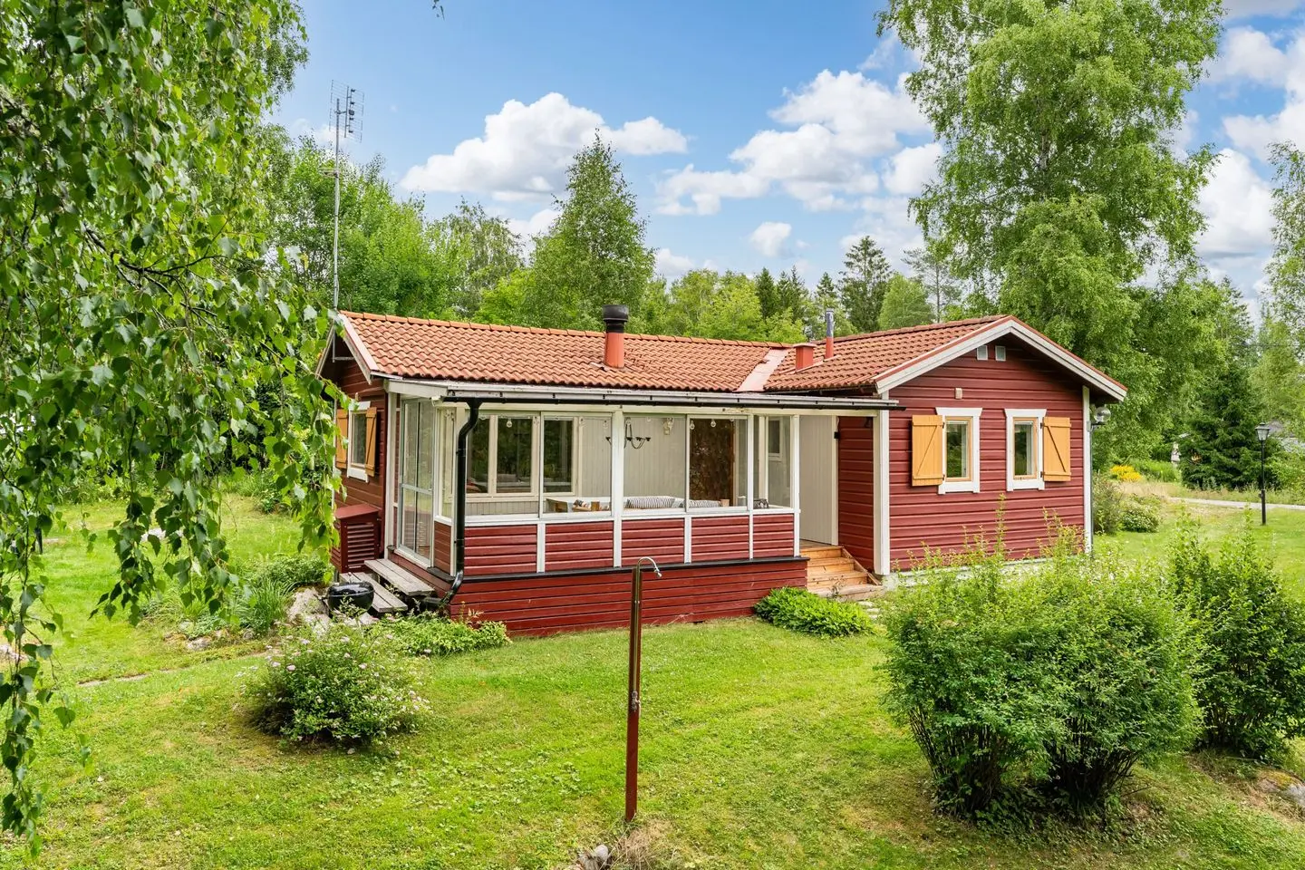 Fritidshus, Fornbo Rynkhättevägen 105, Flen. Bild 1 av 28