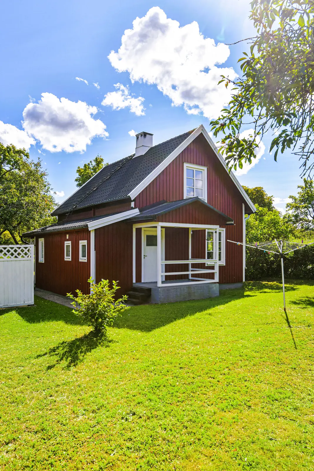 Bild 1 av 5 på Grubbens väg 30