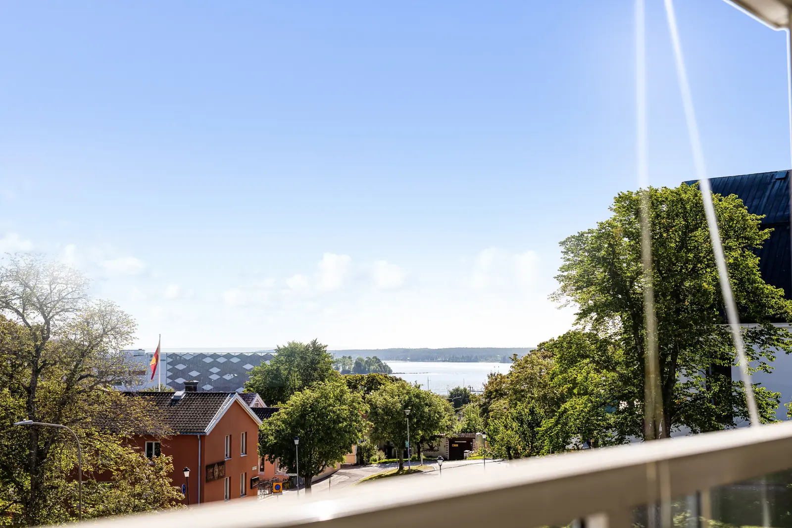 Apartment, Västra Tullgatan 1A, LP: 2026-08-27
                        U: 2026-08-27
                        FP: 2026-08-27. Photo 1 of 6