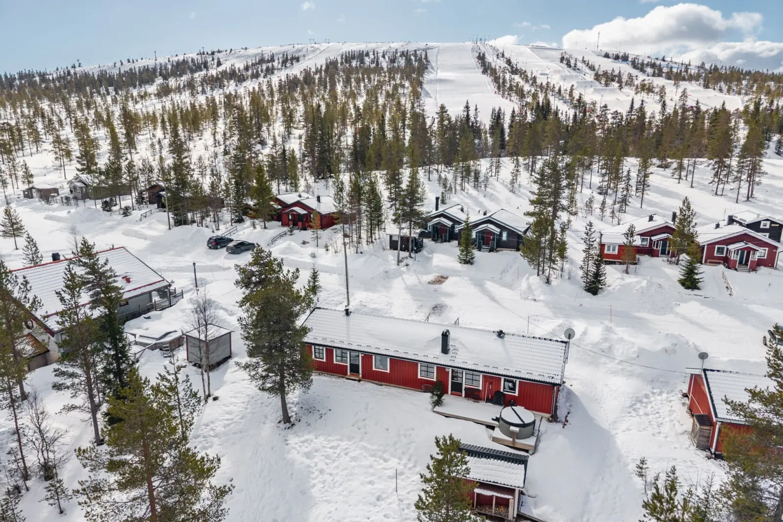 Lägenhet, Västra Kalvvägen 9B, Malung-Sälen. Bild 1 av 33