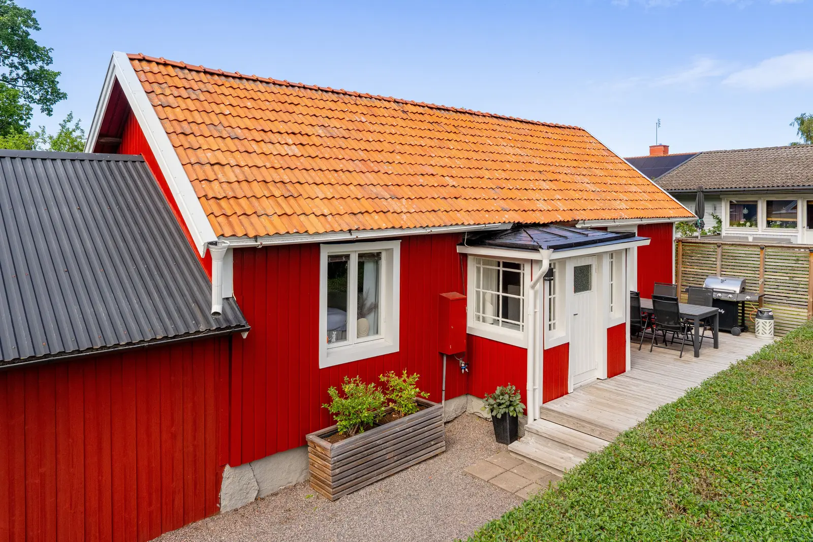 Villa, Härlundagatan 68, Gällkvist. Bild 1 av 20