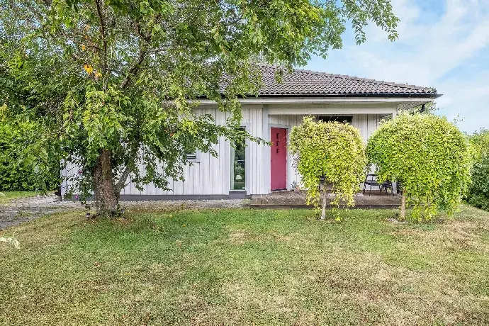 Bild 1 av 33 på Hättingsgatan 73