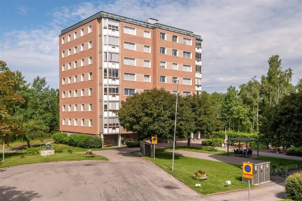 Lägenhet, Klingagatan 1, Östergötland. Bild 1 av 16