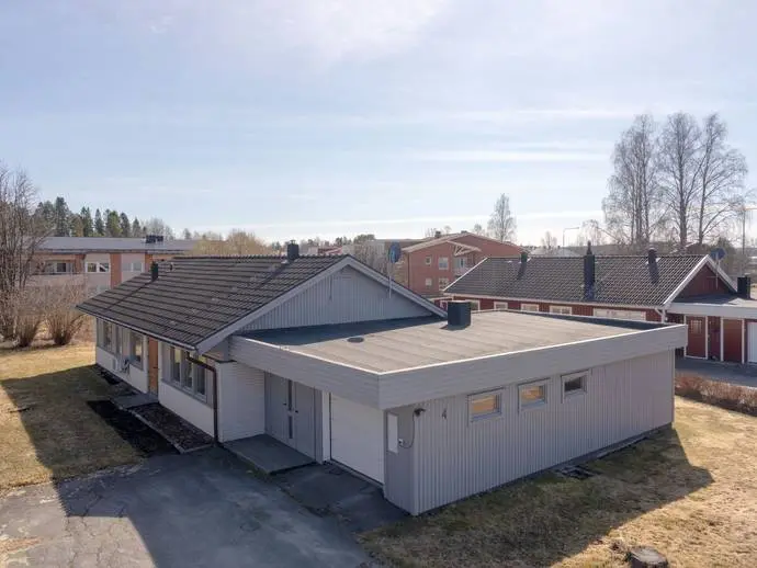 Bild 1 av 20 på Brödrahemsgatan 4