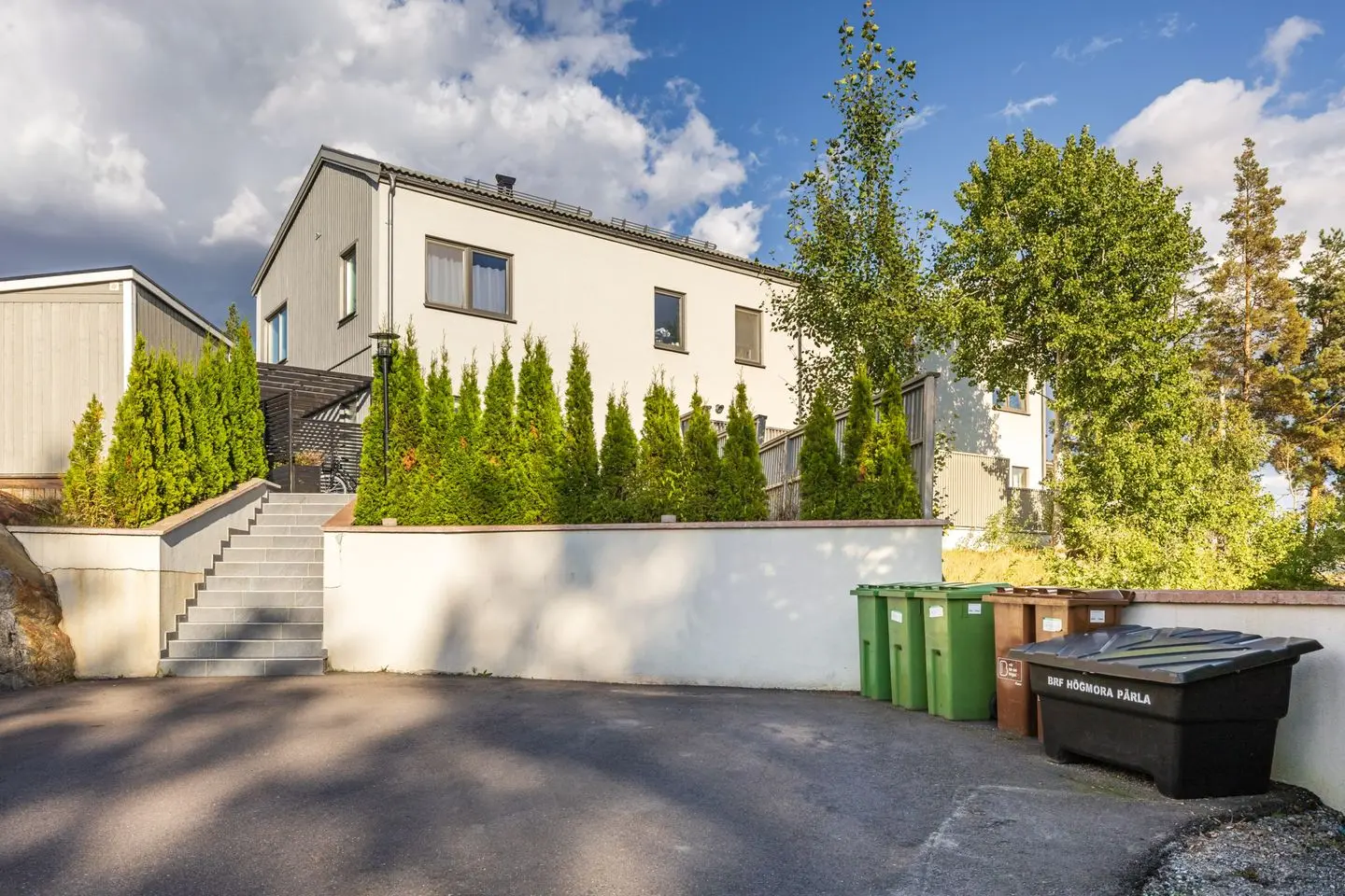 Bild 1 av 56 på Högmora ringväg 9H